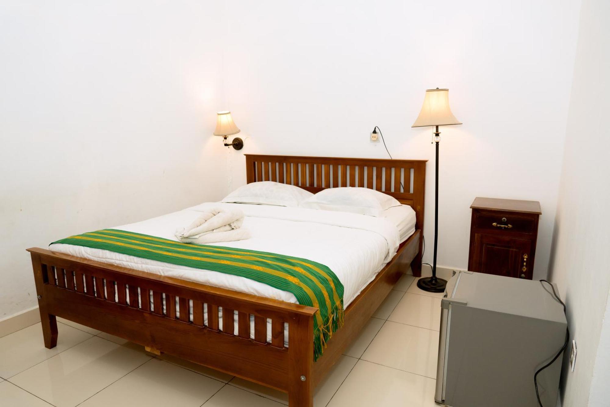 Hotel Green Prundi Labuan Bajo Exterior photo