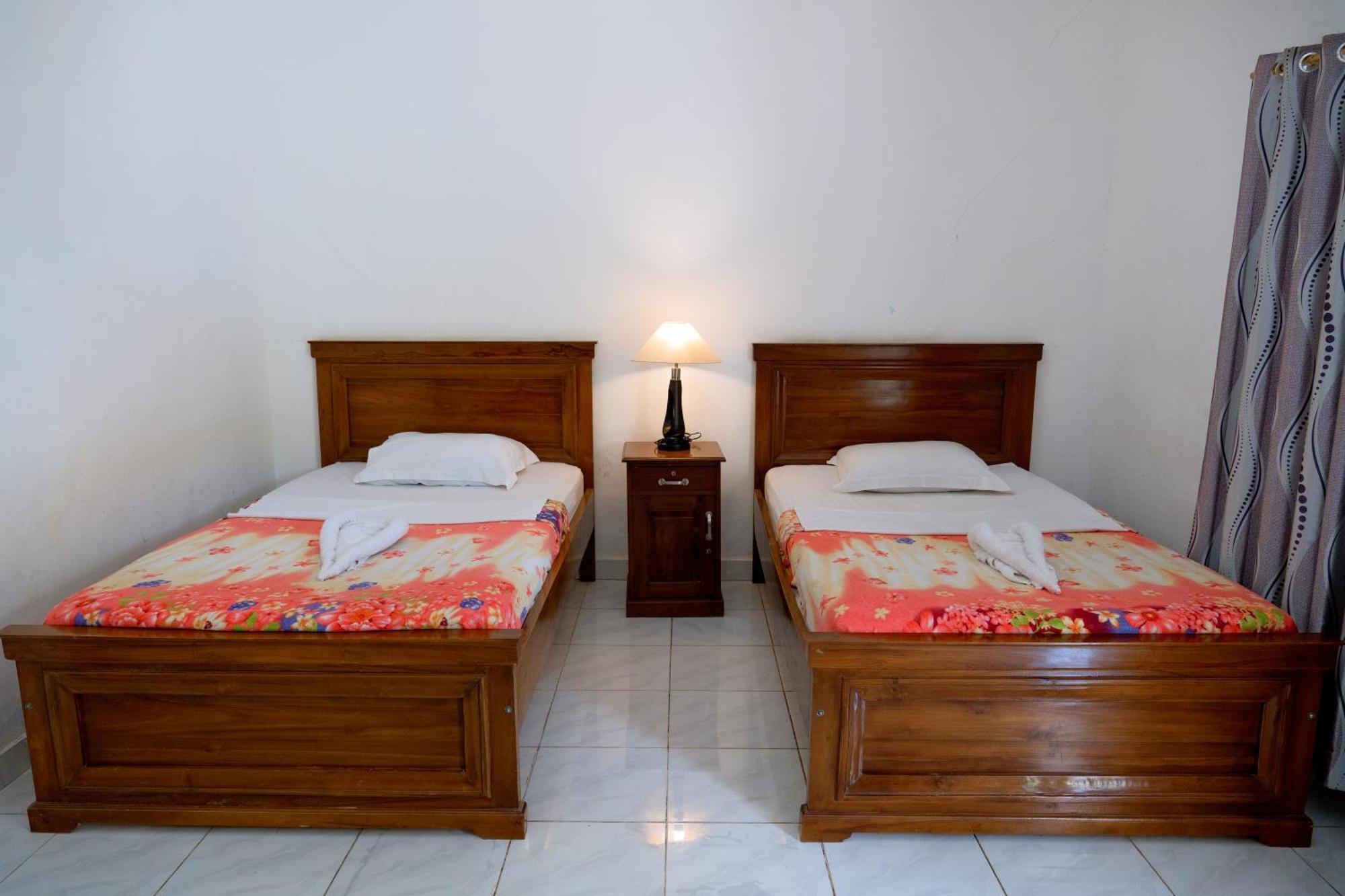 Hotel Green Prundi Labuan Bajo Exterior photo