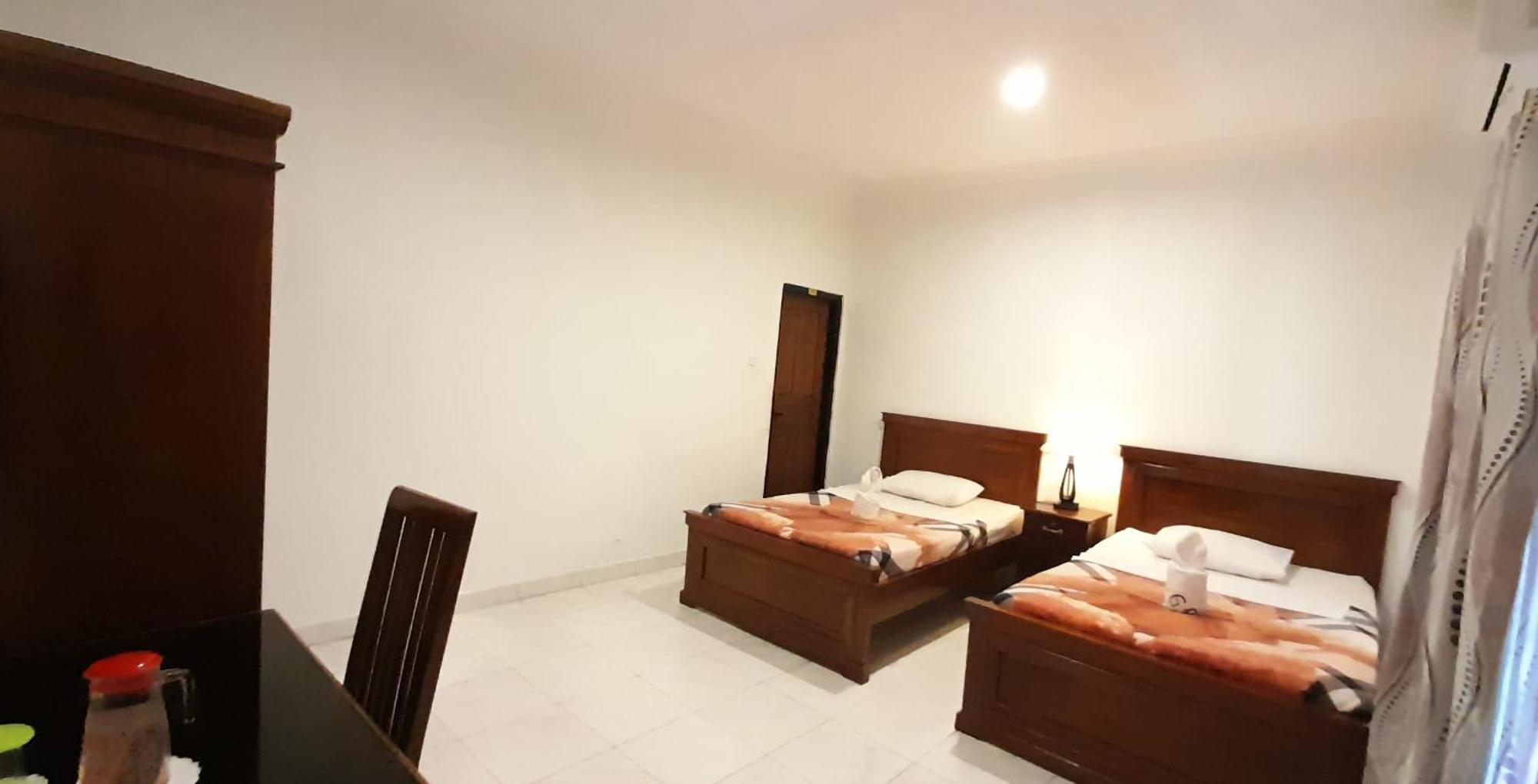 Hotel Green Prundi Labuan Bajo Exterior photo